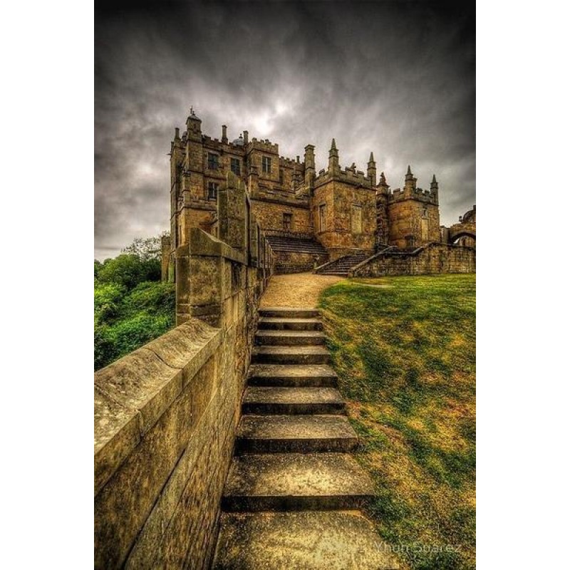 Bolsovar Castle- Pai...