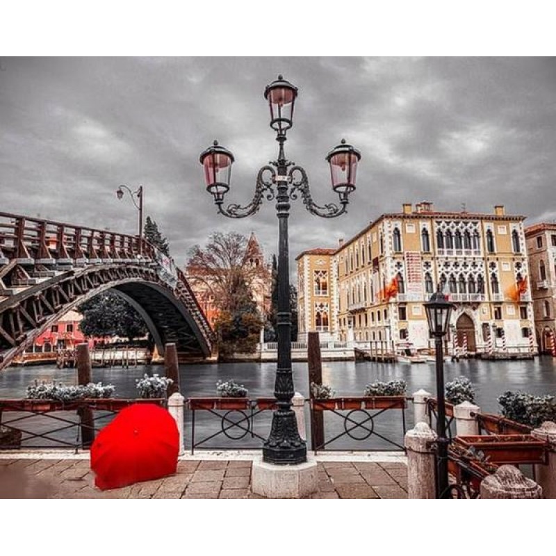 St. Mark's Square Di...